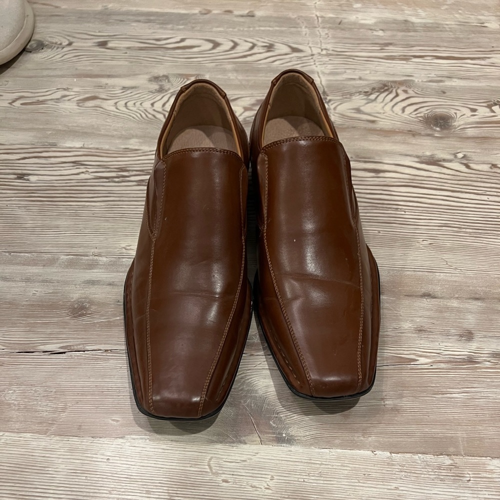Brown slip on dress shoes